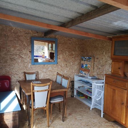 Sous Les Toiles De Pautilou Hotel Molles Buitenkant foto